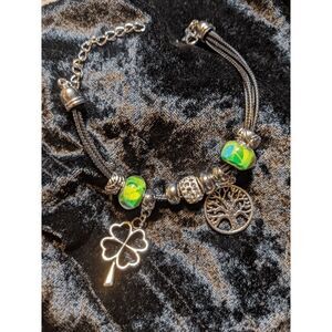 NEW CHUNS PANDORA LIKE BRACELET - TREE OF LIFE & SHAMROCK